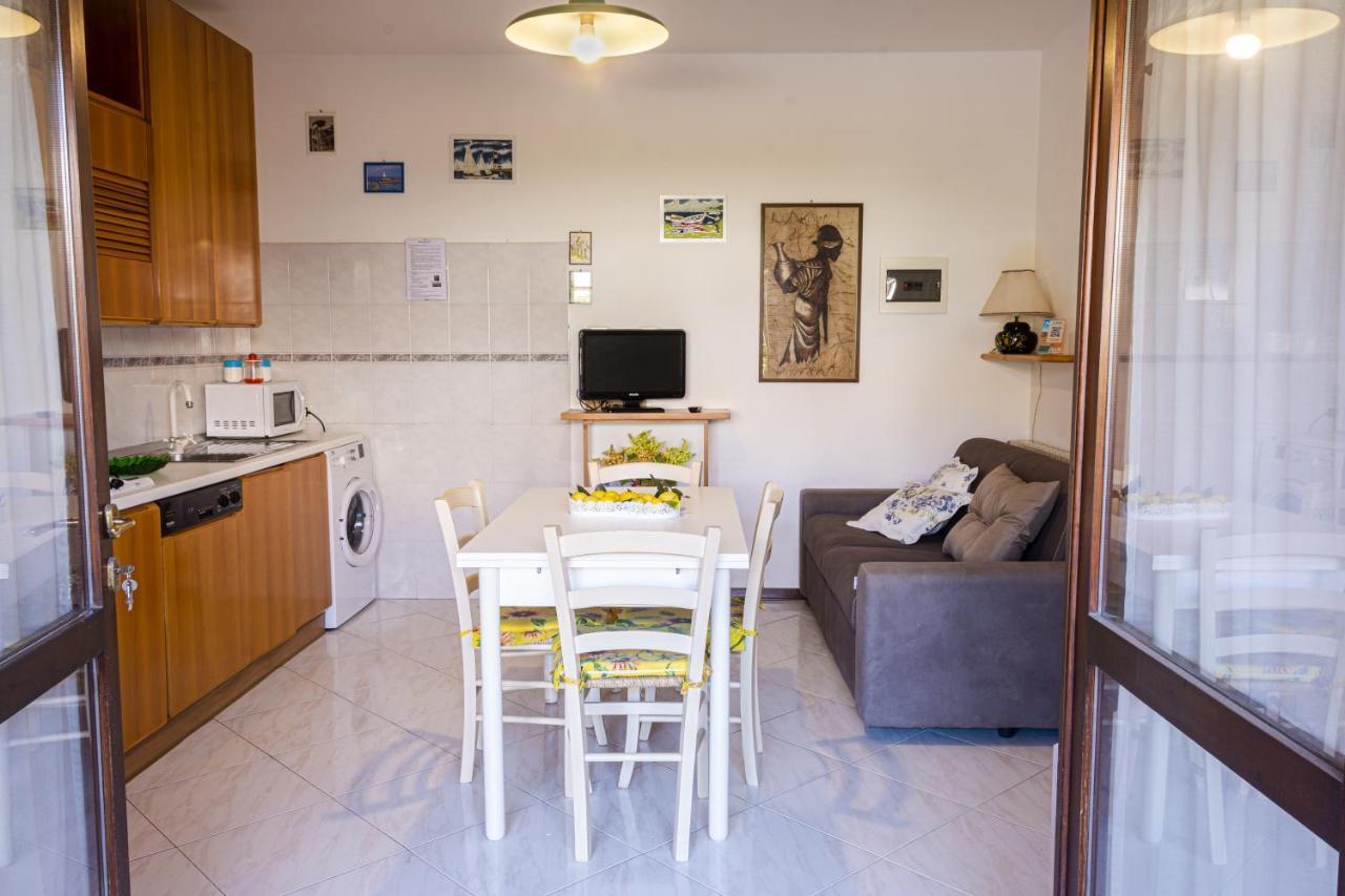 Appartamenti La Casina Порт-Аццурро Экстерьер фото